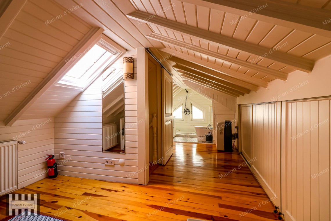 4+1 Historical House for Sale with Garden in Aynalı Çeşme