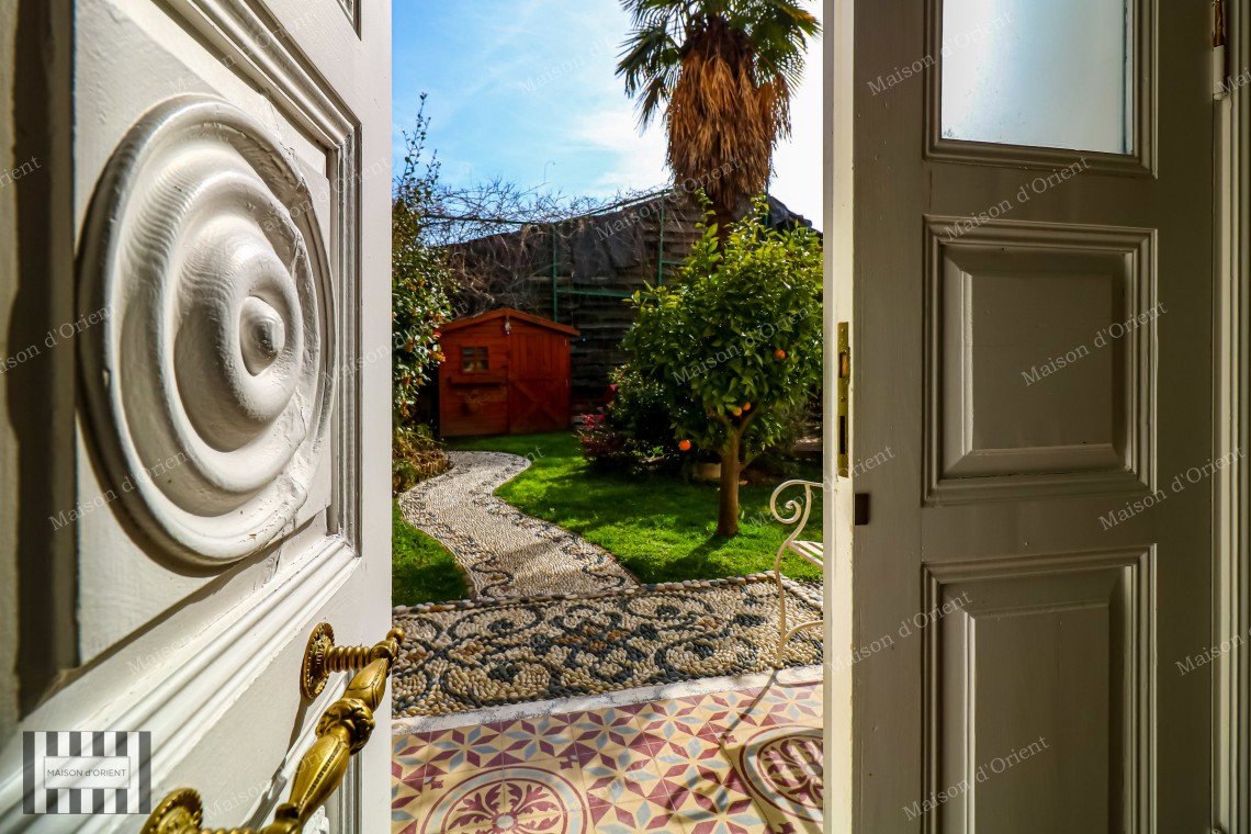 4+1 Historical House for Sale with Garden in Aynalı Çeşme