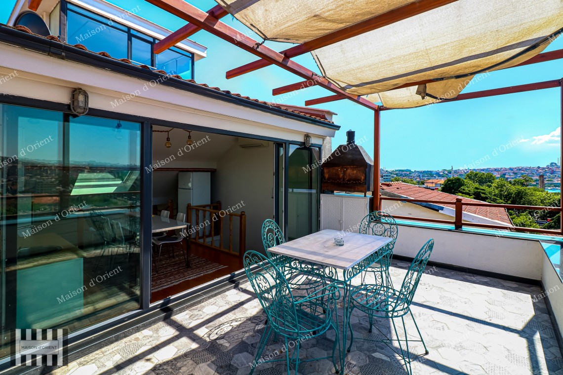 4 Storey Historical Building for Sale with View in Şişhane