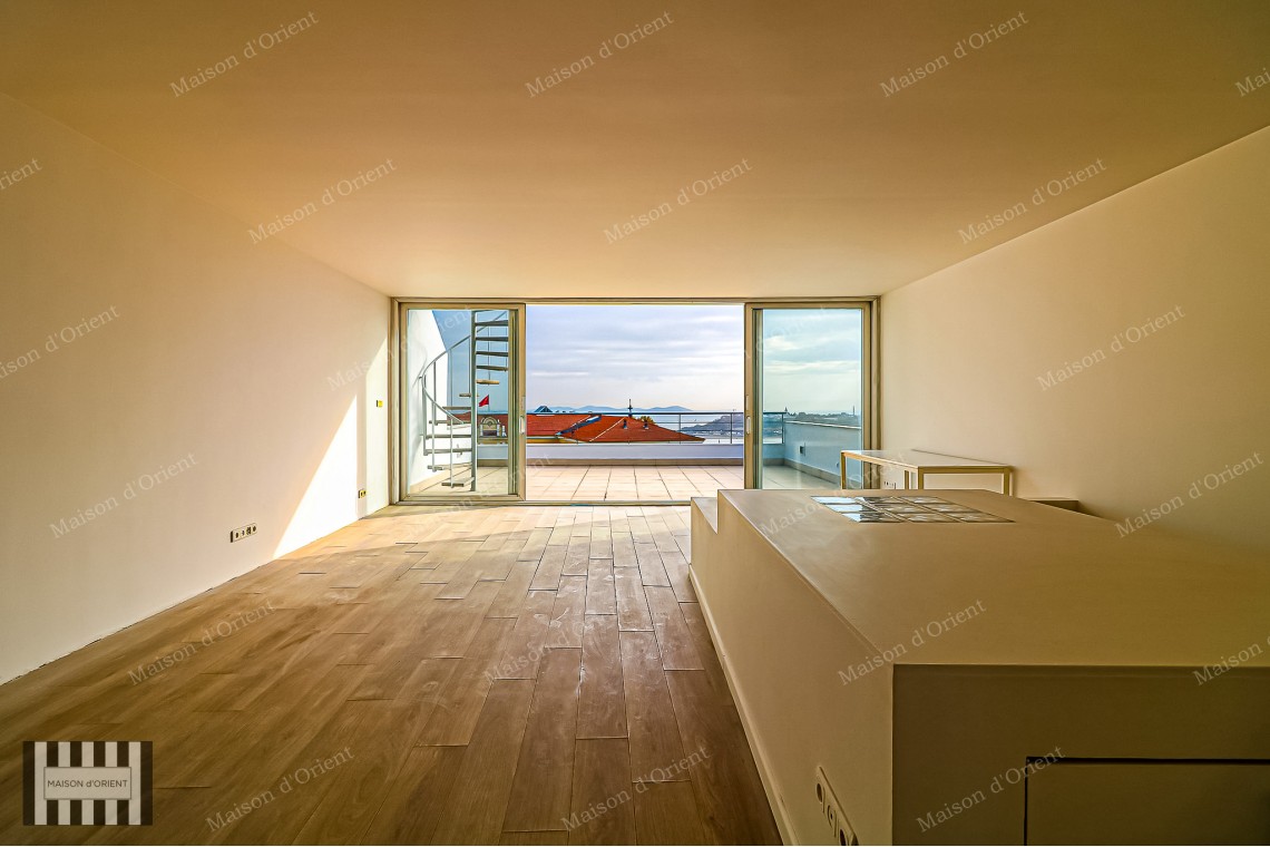 200sqm Office with Terrace and View on Istiklal Street