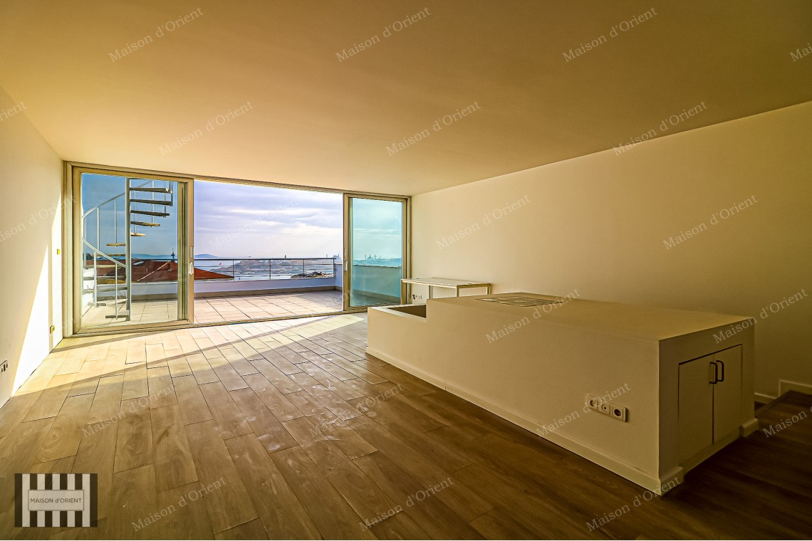 200sqm Office with Terrace and View on Istiklal Street