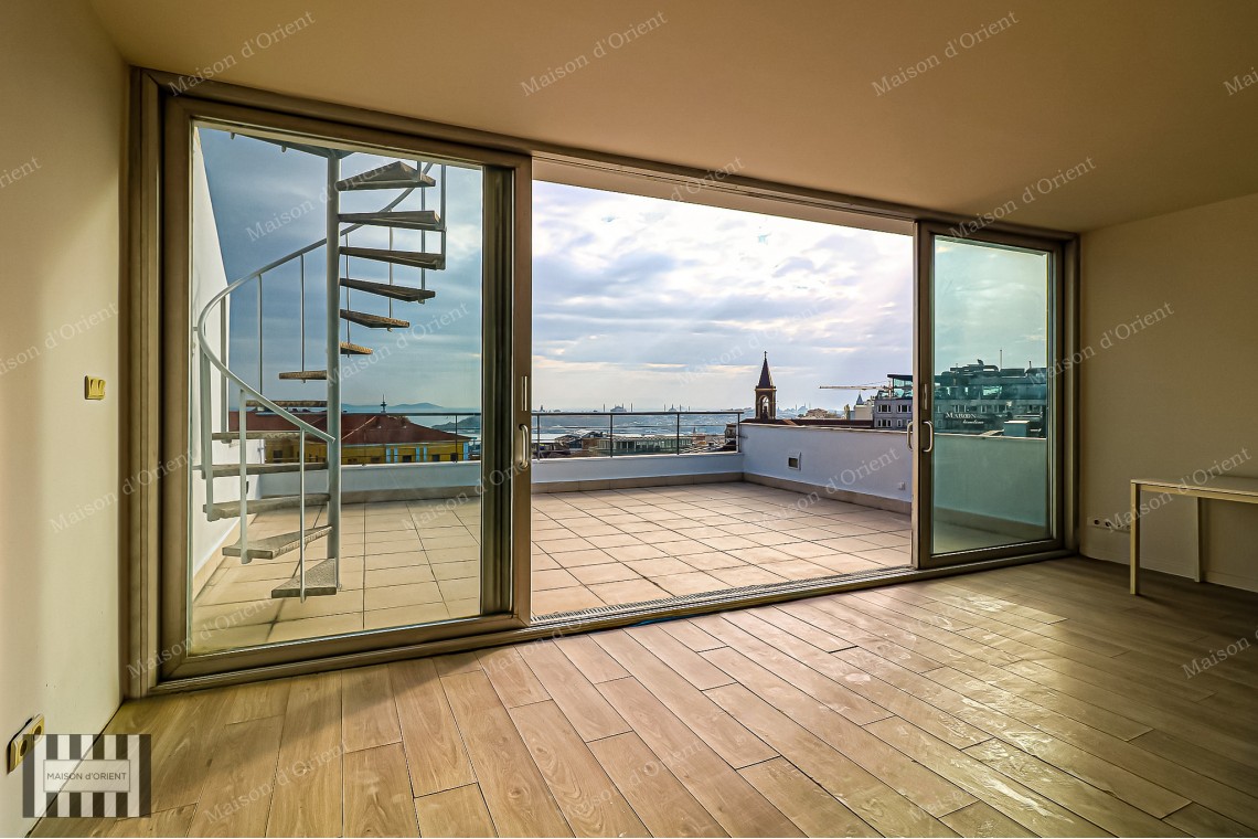 200sqm Office with Terrace and View on Istiklal Street
