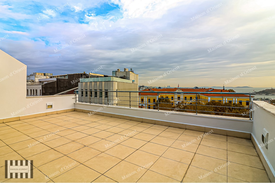 200sqm Office with Terrace and View on Istiklal Street
