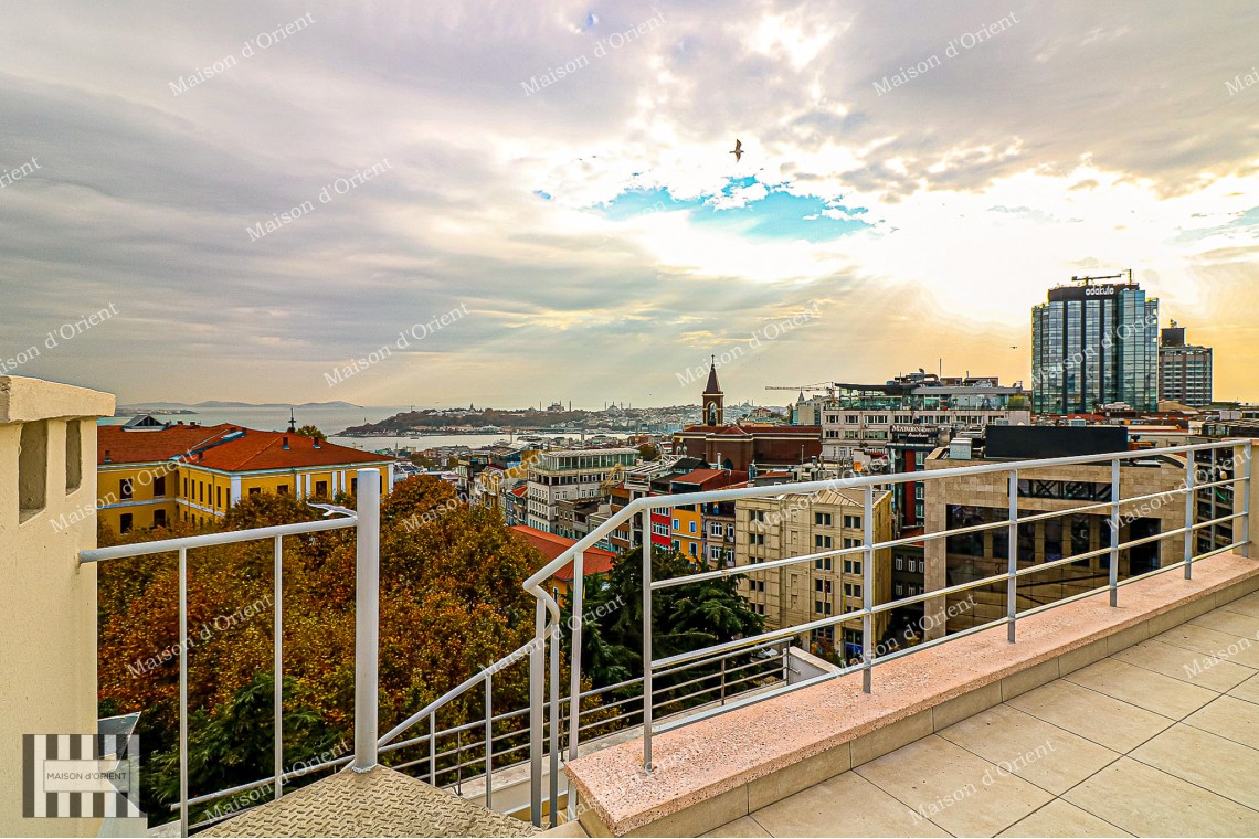 200sqm Office with Terrace and View on Istiklal Street