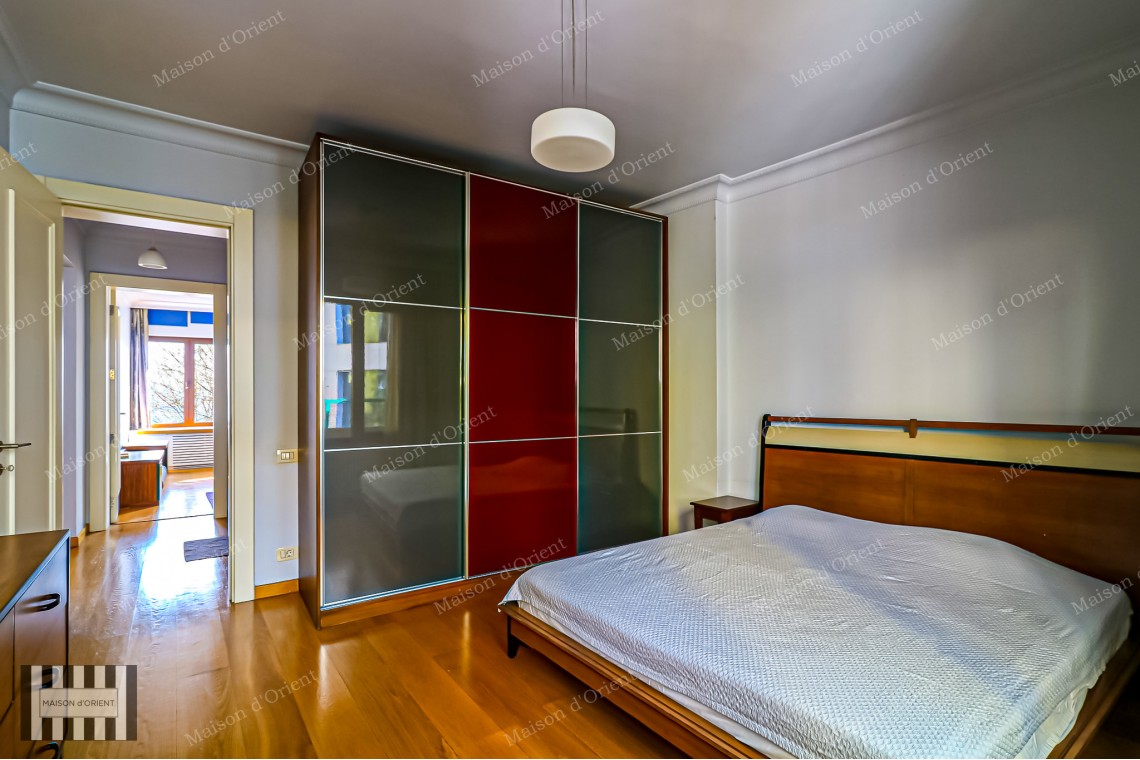 2+1 Flat for Sale with Bosphorus View in Boğaziçi Building, Gümüşsuyu