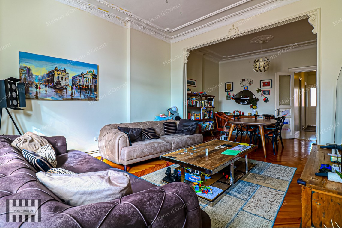 3+1 Flat for Sale with View in Historical Nar Building, Cihangir