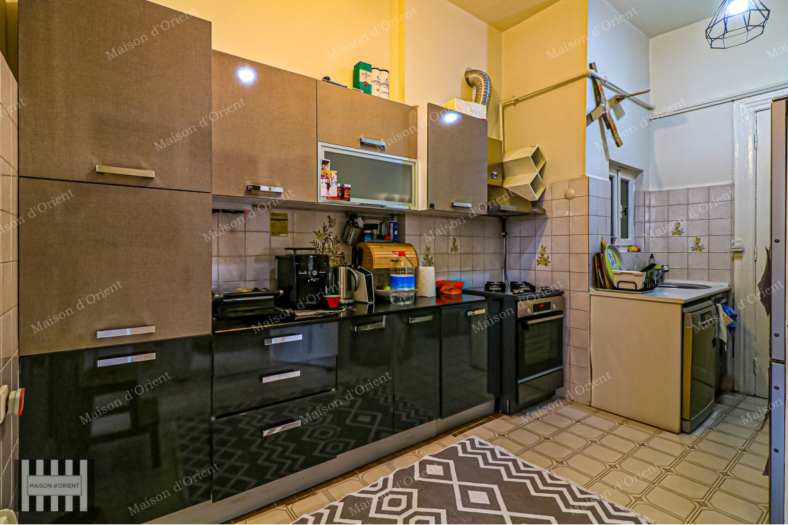3+1 Flat for Sale with View in Historical Nar Building, Cihangir