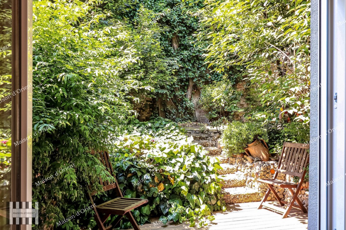 180sqm Duplex for Rent with Private Garden in Gümüşsuyu