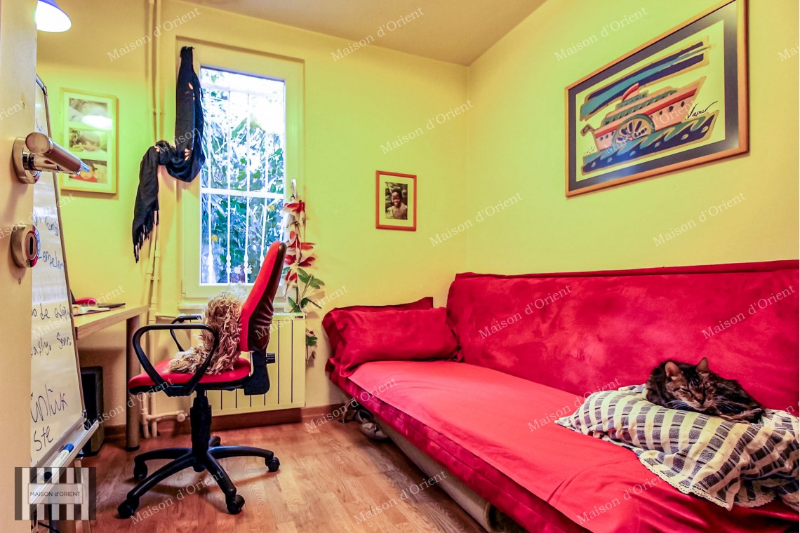 180sqm Duplex for Rent with Private Garden in Gümüşsuyu