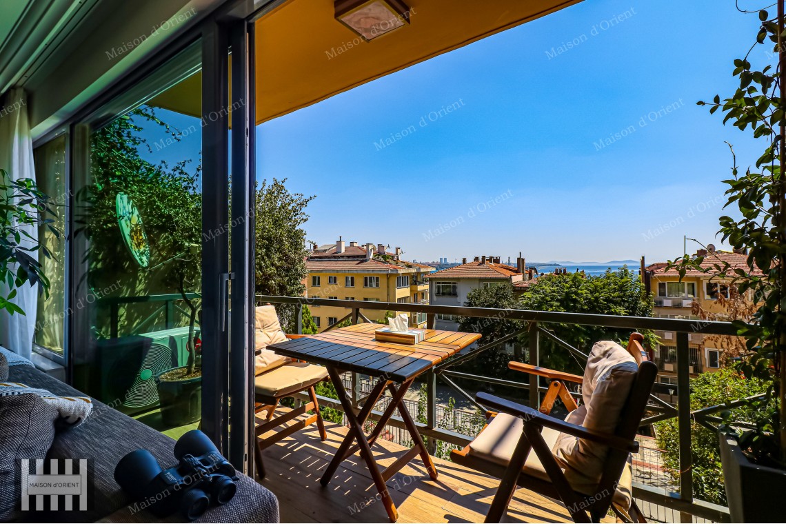 5+1 Flat for Sale with Balcony and View in Cihangir