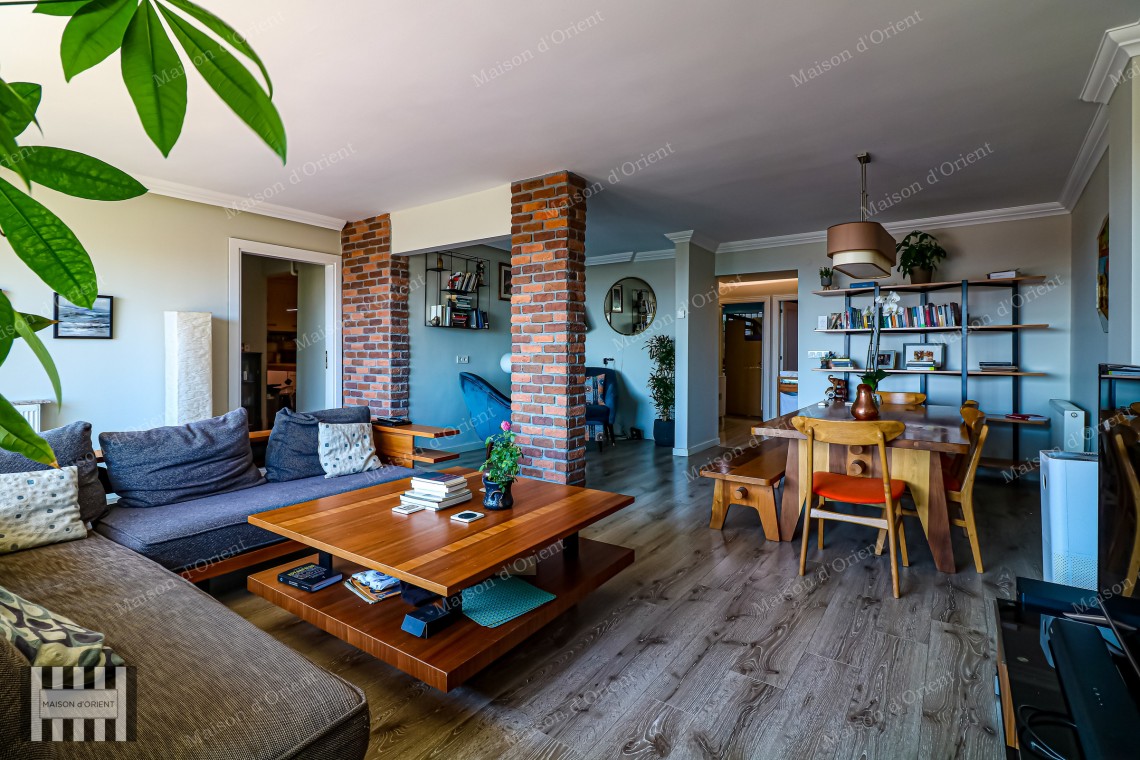 5+1 Flat for Sale with Balcony and View in Cihangir