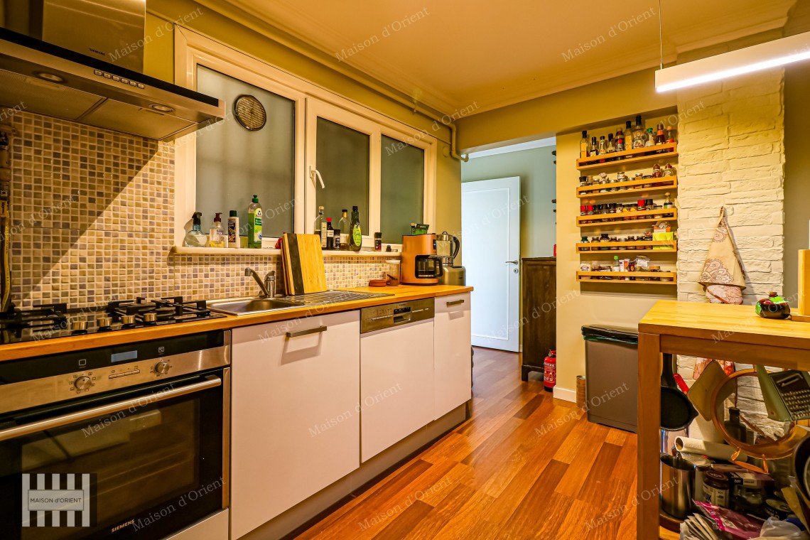 5+1 Flat for Sale with Balcony and View in Cihangir