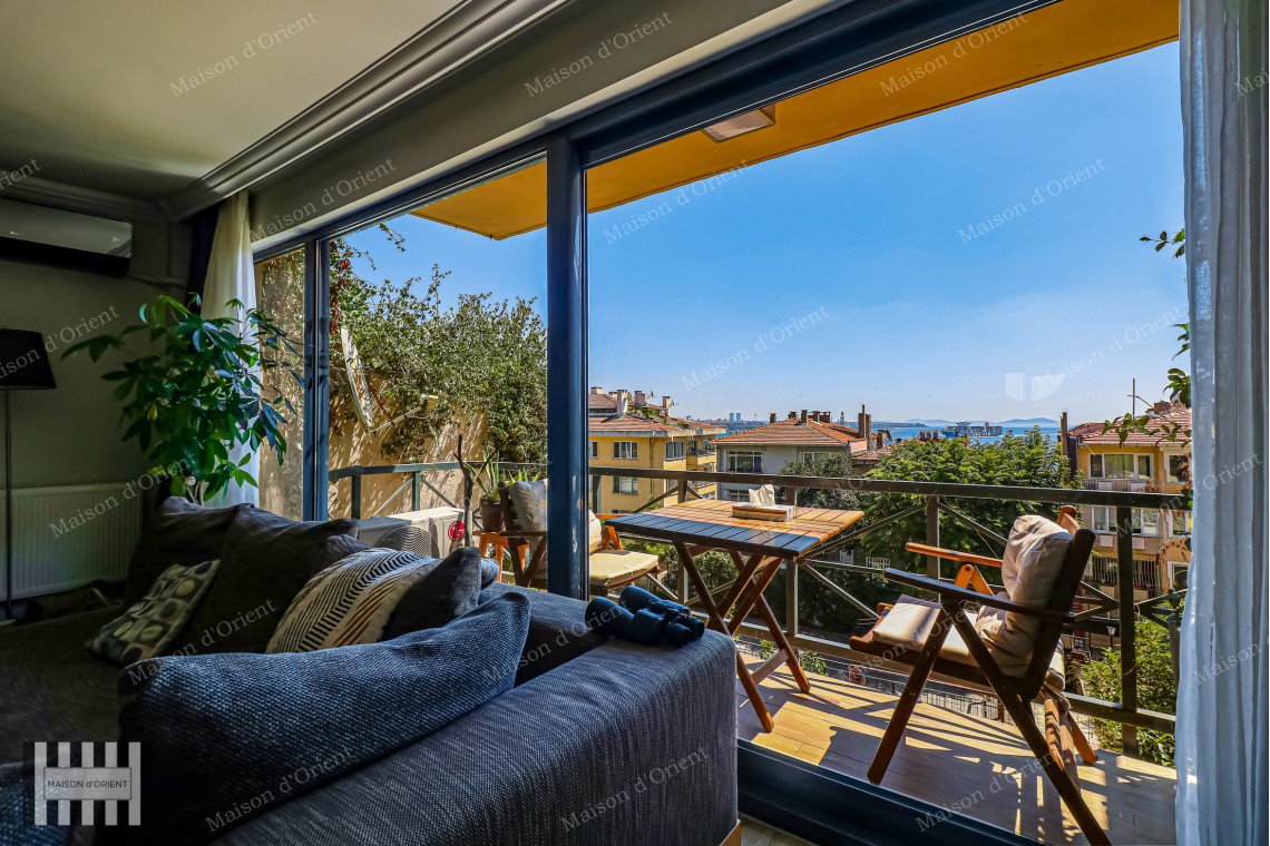 5+1 Flat for Sale with Balcony and View in Cihangir