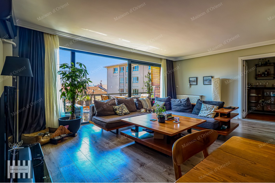 5+1 Flat for Sale with Balcony and View in Cihangir