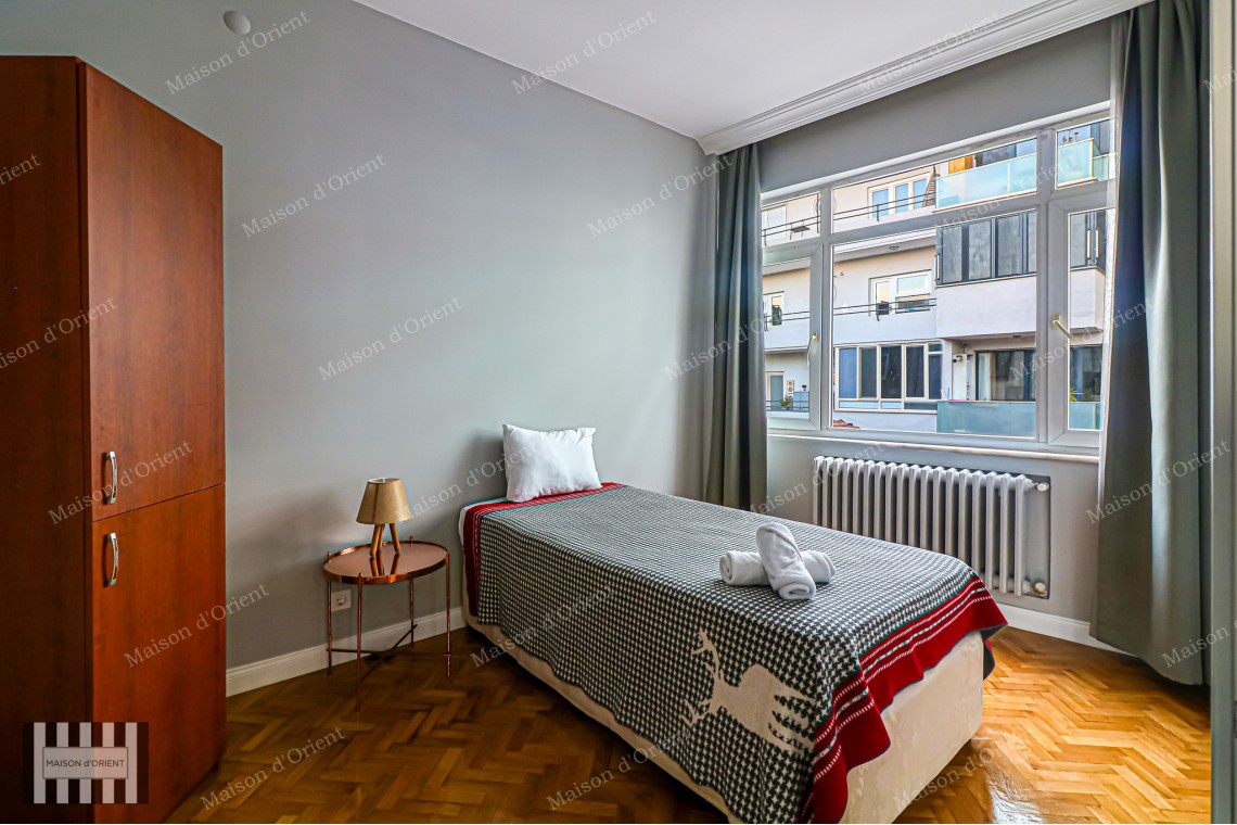 Furnished 2+1 Rental Apartment with Bosphorus View in Cihangir