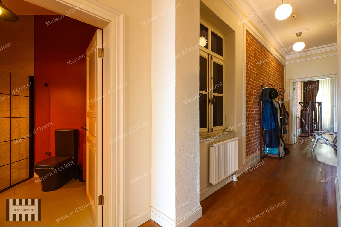 1+1 Flat for Rent with Terrace in Maanaa Building, Galatasaray