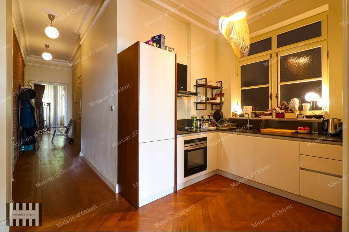 1+1 Flat for Rent with Terrace in Maanaa Building, Galatasaray