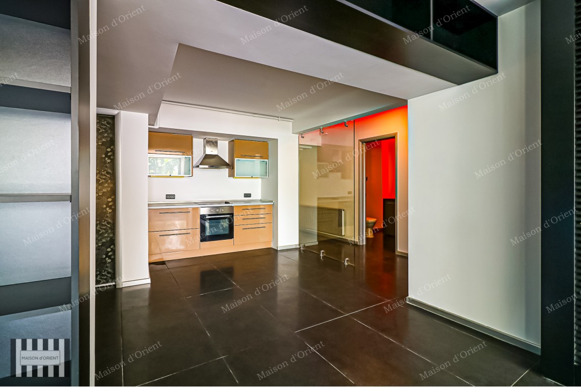 3+1 Rental Waterside Apartment with Bosphorus View in Kuruçeşme 