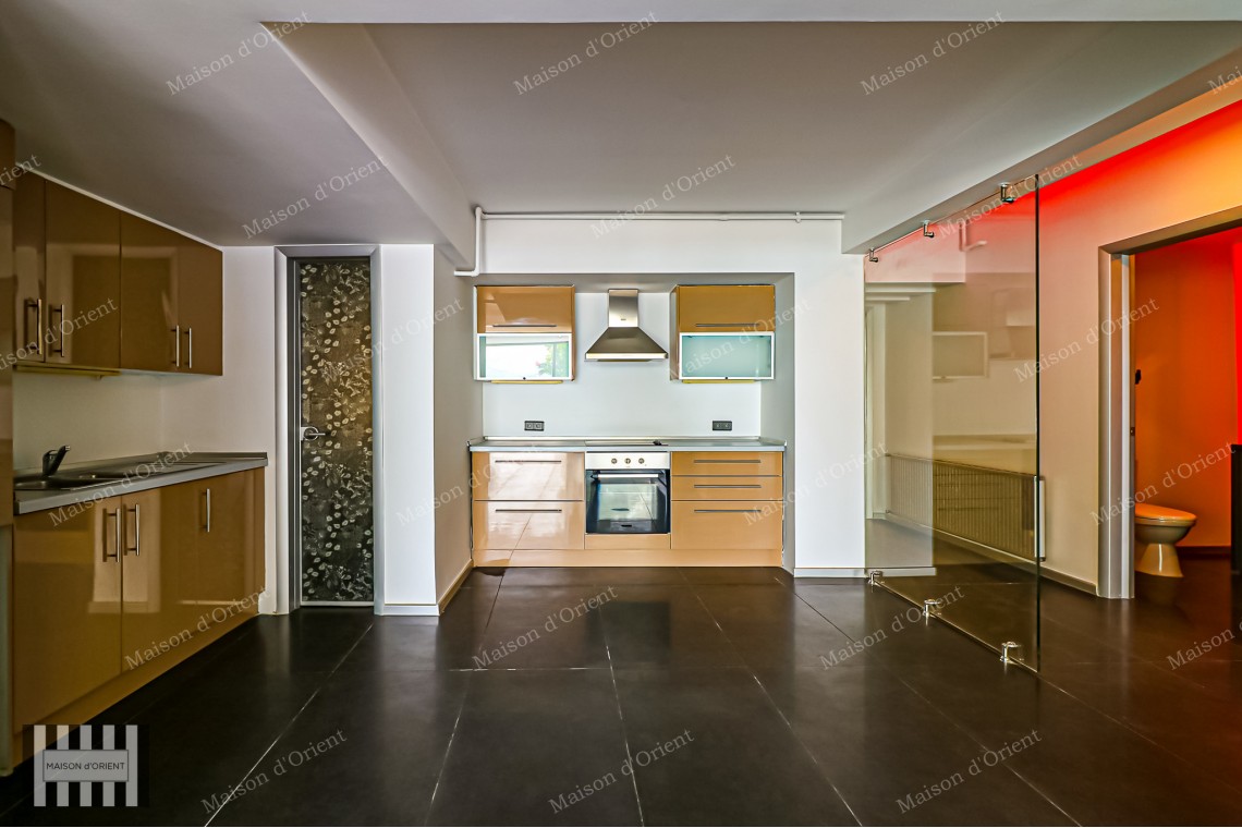 3+1 Rental Waterside Apartment with Bosphorus View in Kuruçeşme 