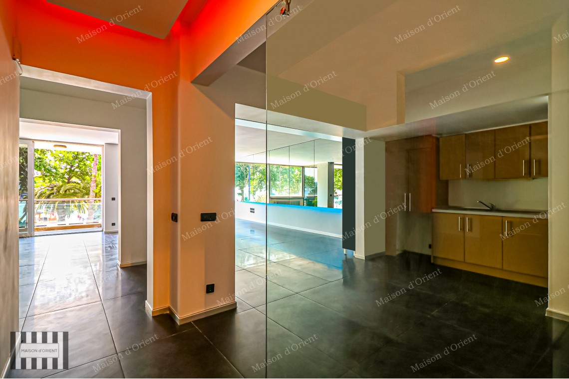 3+1 Rental Waterside Apartment with Bosphorus View in Kuruçeşme 