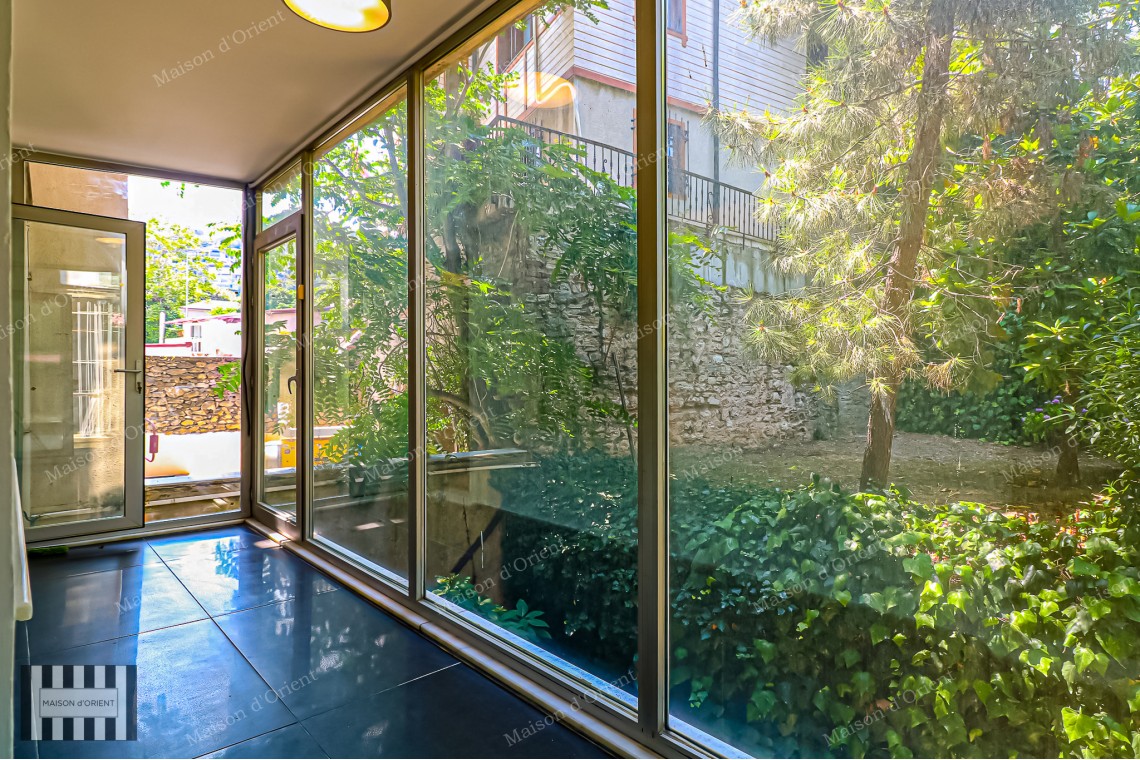 3+1 Rental Waterside Apartment with Bosphorus View in Kuruçeşme 