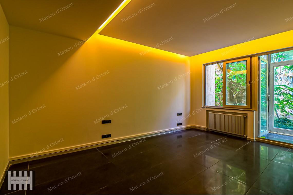 3+1 Rental Waterside Apartment with Bosphorus View in Kuruçeşme 