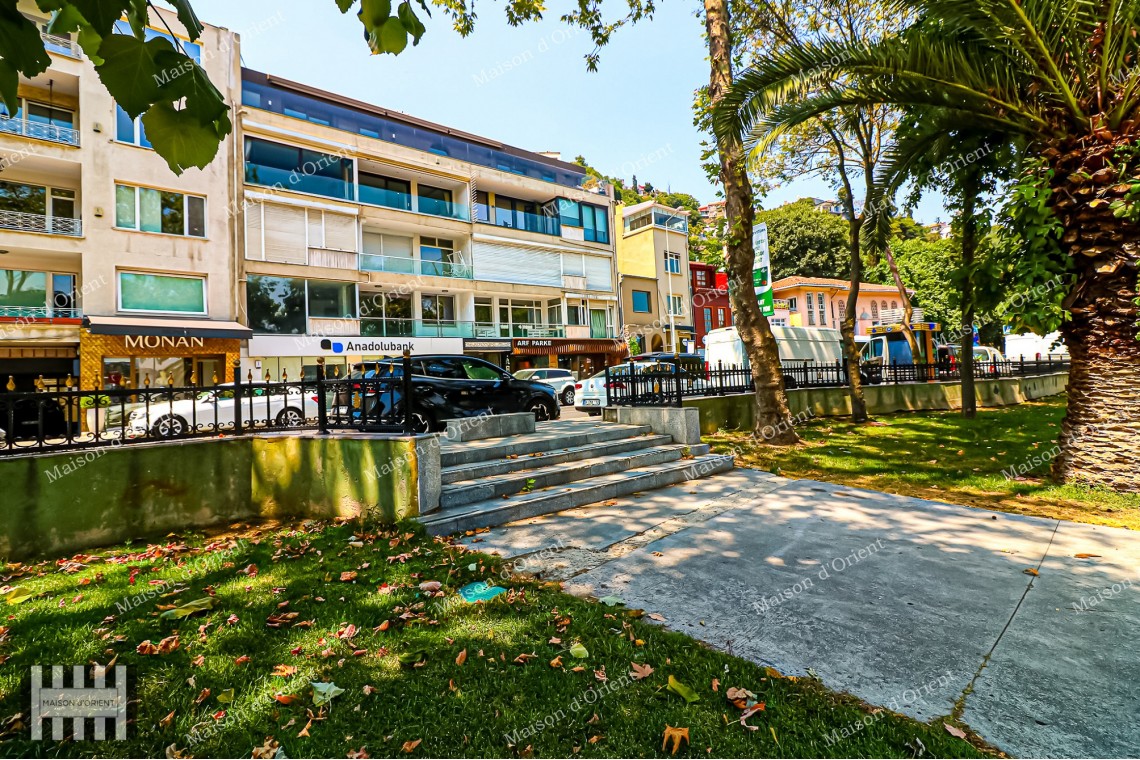 3+1 Rental Waterside Apartment with Bosphorus View in Kuruçeşme 