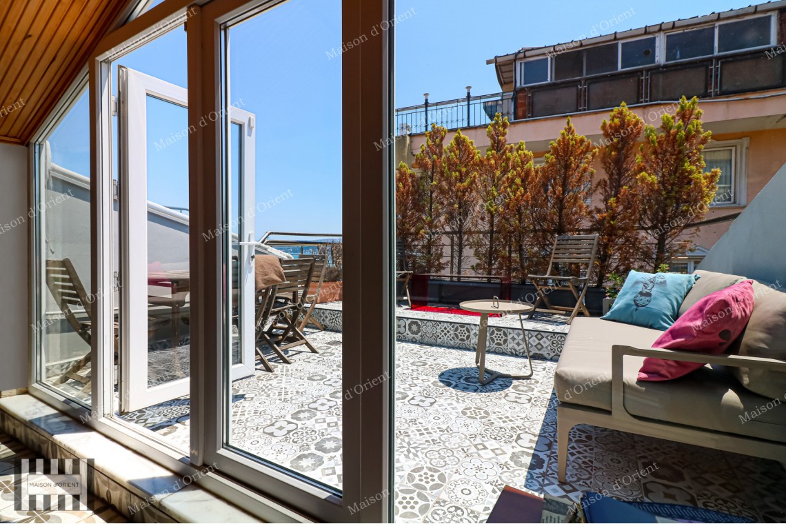 5+1 Flat for Sale with Terrace and Bosphorus View in Gümüşsuyu