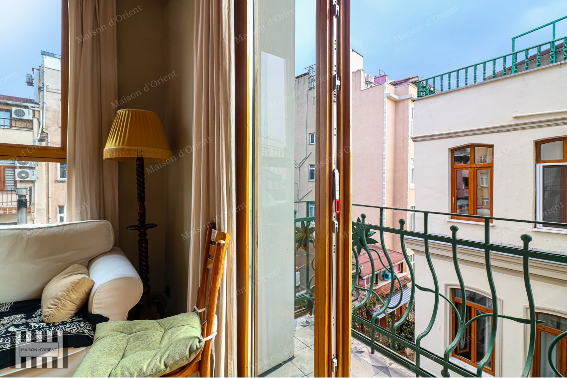 2+1 Furnished Flat for Rent in Aynalı Çeşme 