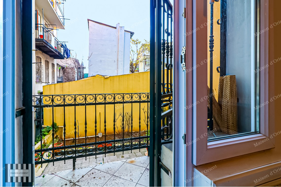 Fully Renovated 3+1 Apartment For Sale in Galata