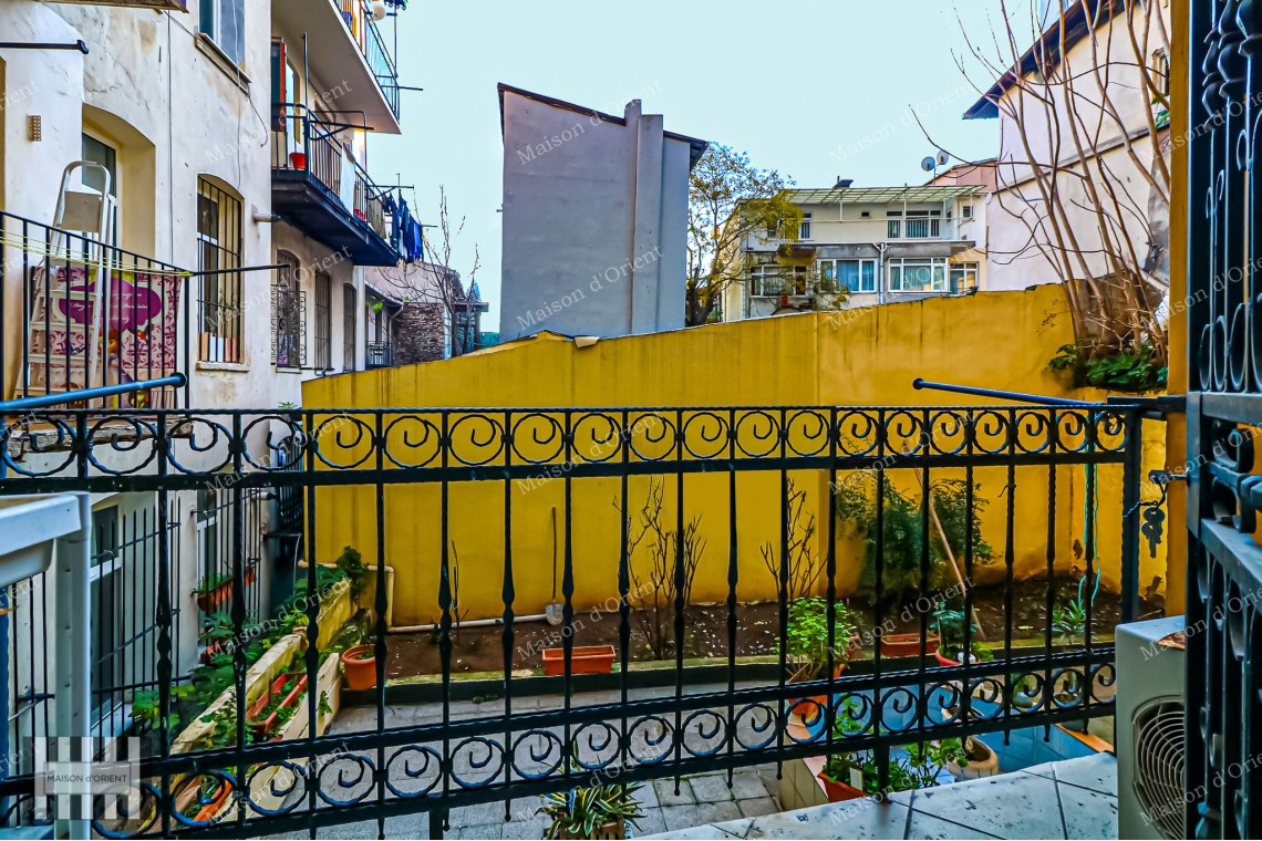Fully Renovated 3+1 Apartment For Sale in Galata