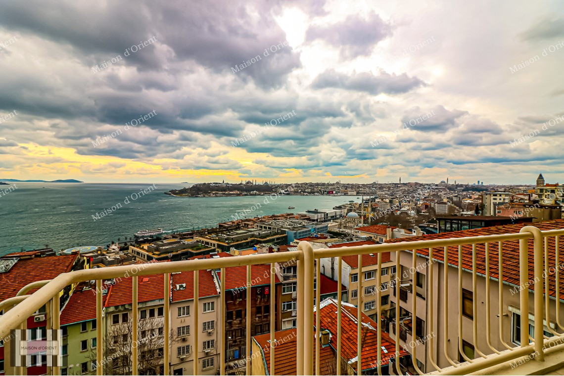 5+1 Rental Flat with Balcony and Panoramic View in Cihangir