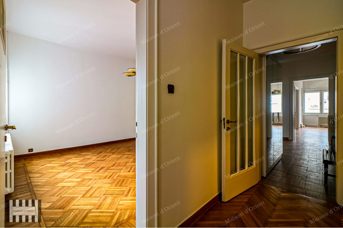 5+1 Rental Flat with Balcony and Panoramic View in Cihangir