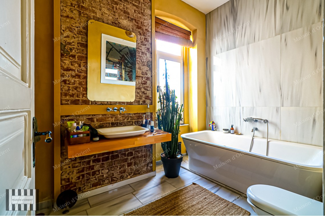 2+1 Flat for Sale with Airbnb License in Historical Mavrogordato Building