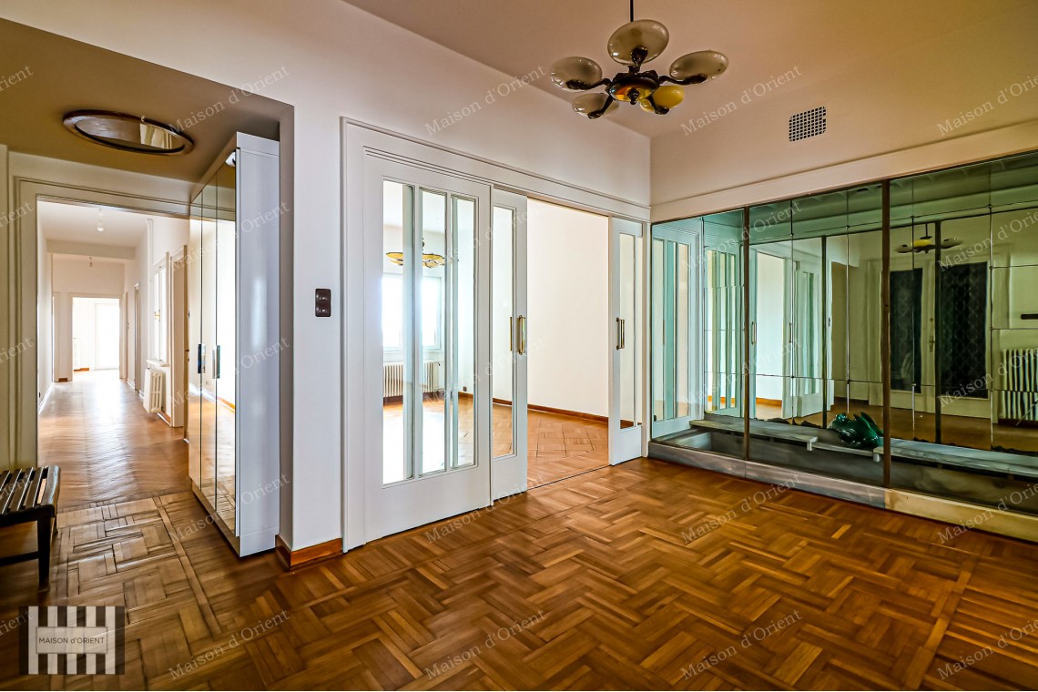 5+1 Rental Flat with Balcony and Panoramic View in Cihangir