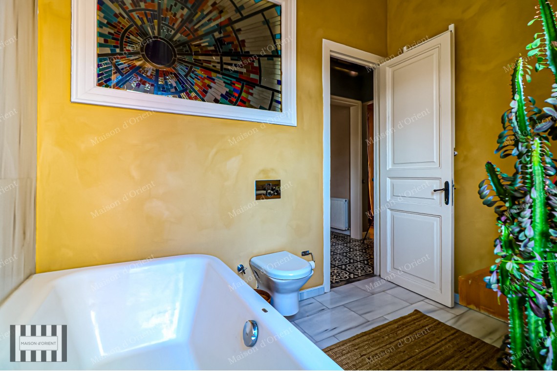 2+1 Flat for Sale with Airbnb License in Historical Mavrogordato Building