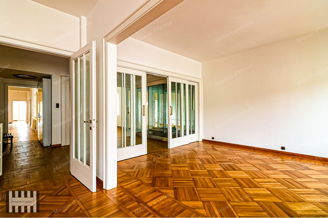 5+1 Rental Flat with Balcony and Panoramic View in Cihangir