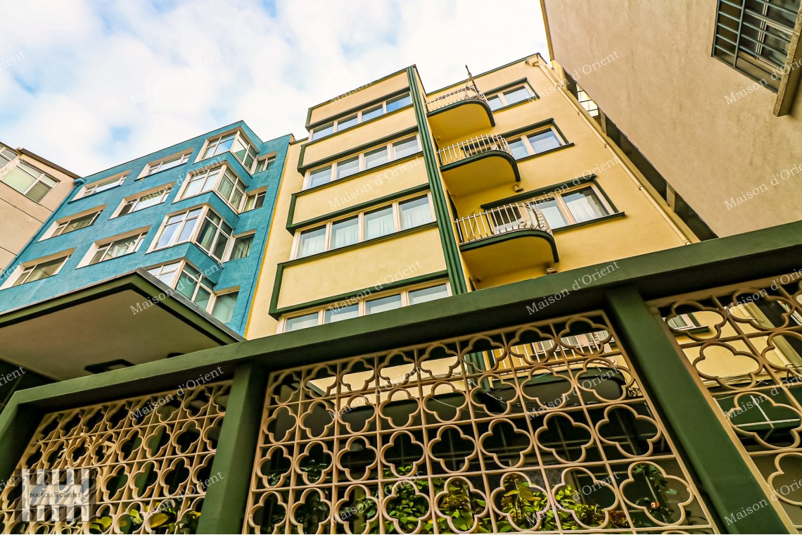 5+1 Rental Flat with Balcony and Panoramic View in Cihangir