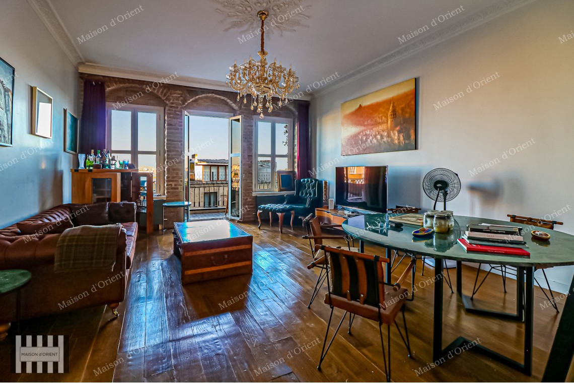 2+1 Duplex for Rent with View in Historical İpera Building