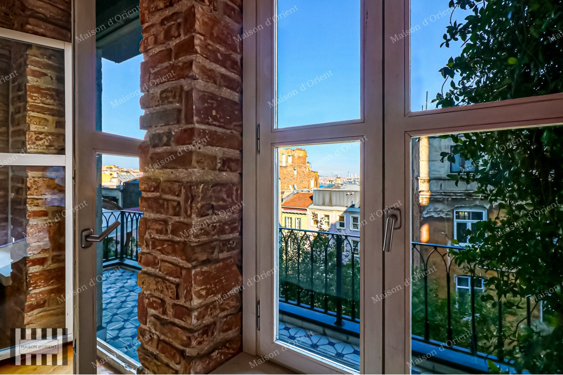 2+1 Duplex for Rent with View in Historical İpera Building