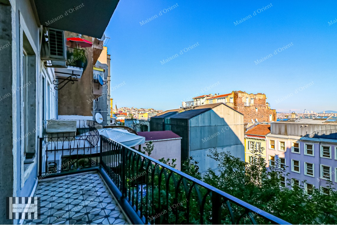 2+1 Duplex for Rent with View in Historical İpera Building
