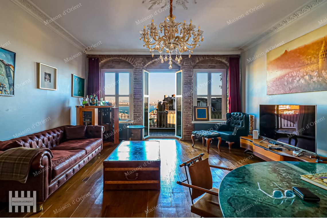 2+1 Duplex for Rent with View in Historical İpera Building