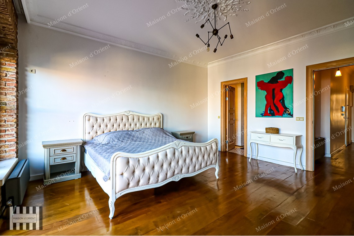 2+1 Duplex for Rent with View in Historical İpera Building