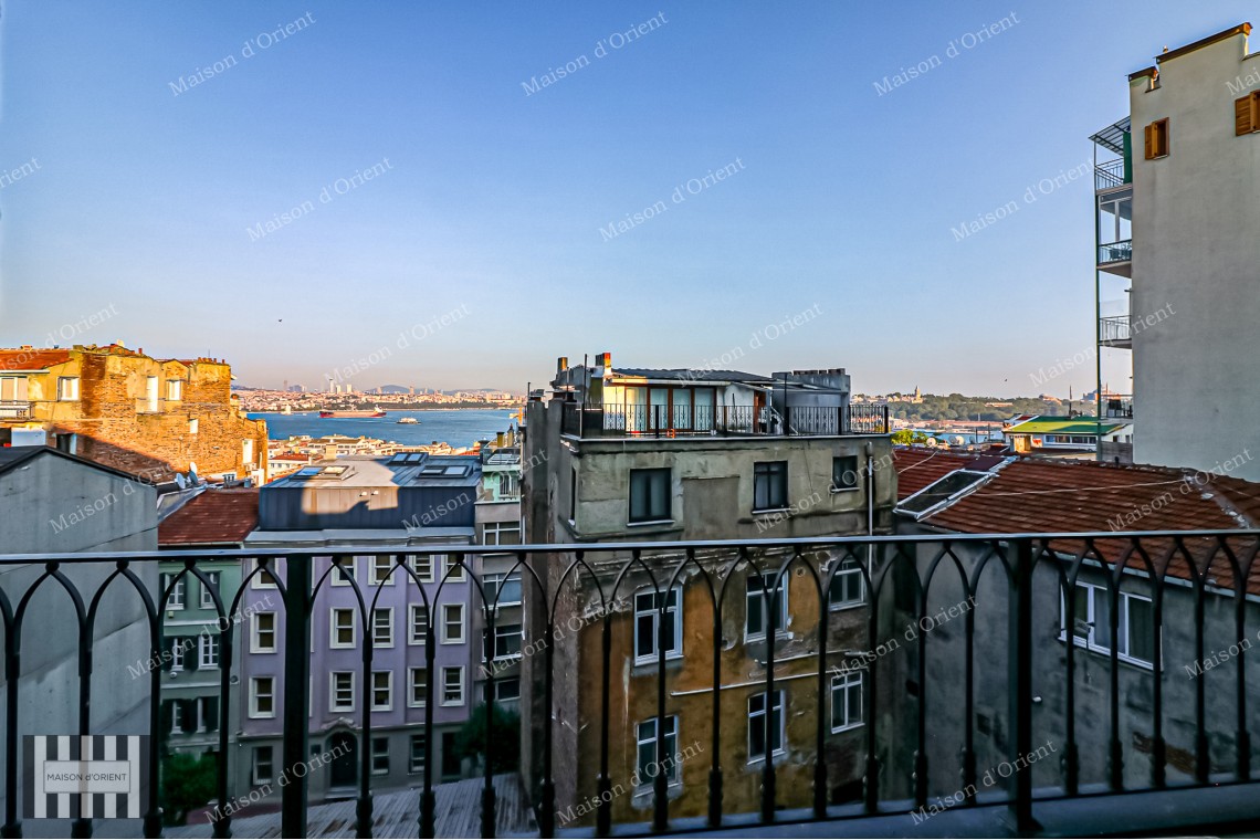 2+1 Duplex for Rent with View in Historical İpera Building