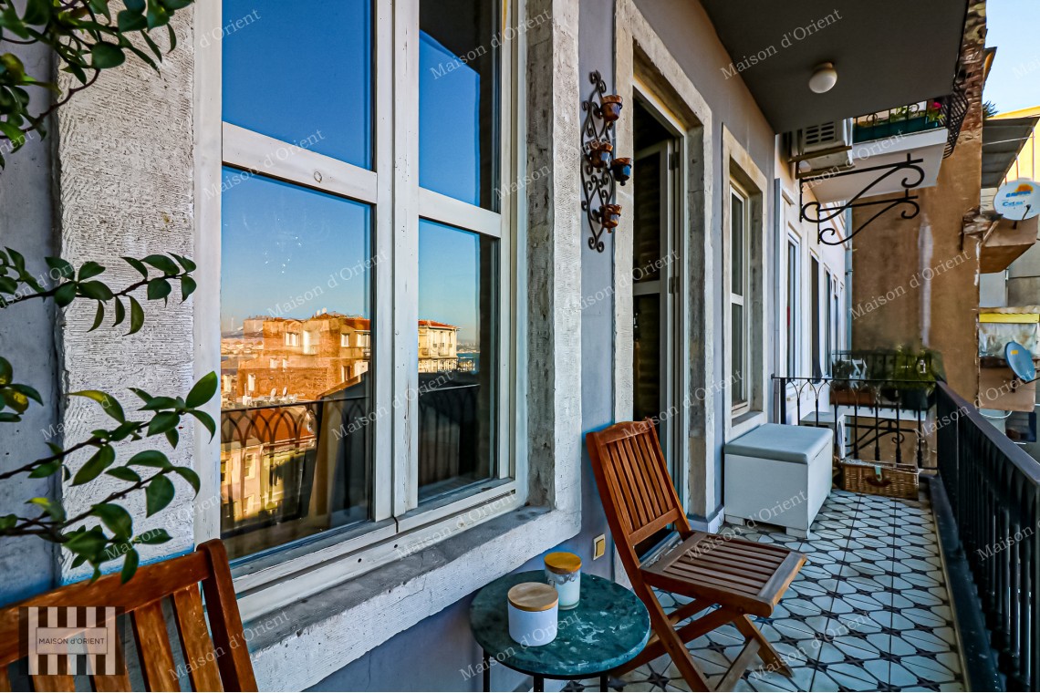 2+1 Duplex for Rent with View in Historical İpera Building