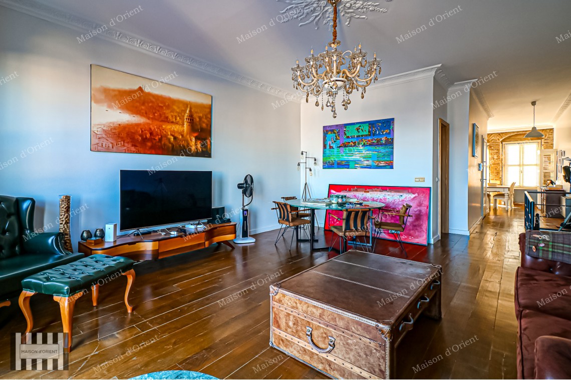 2+1 Duplex for Rent with View in Historical İpera Building