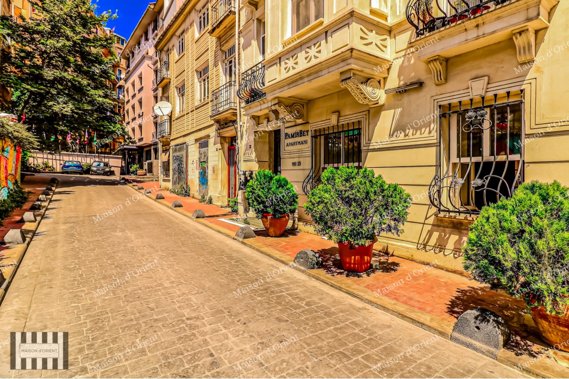 2+1 Flat for Rent in Cihangir Historical Pamir Bey Apartment