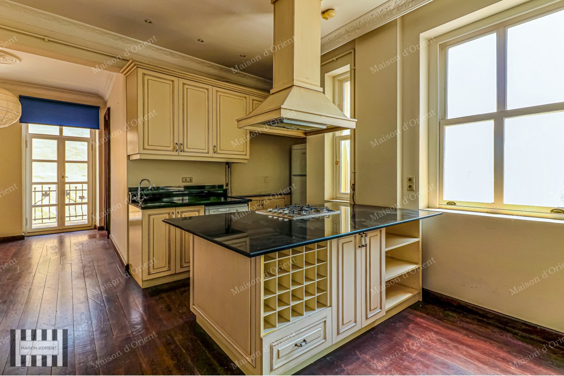 2+1 Flat for Rent in Cihangir Historical Pamir Bey Apartment