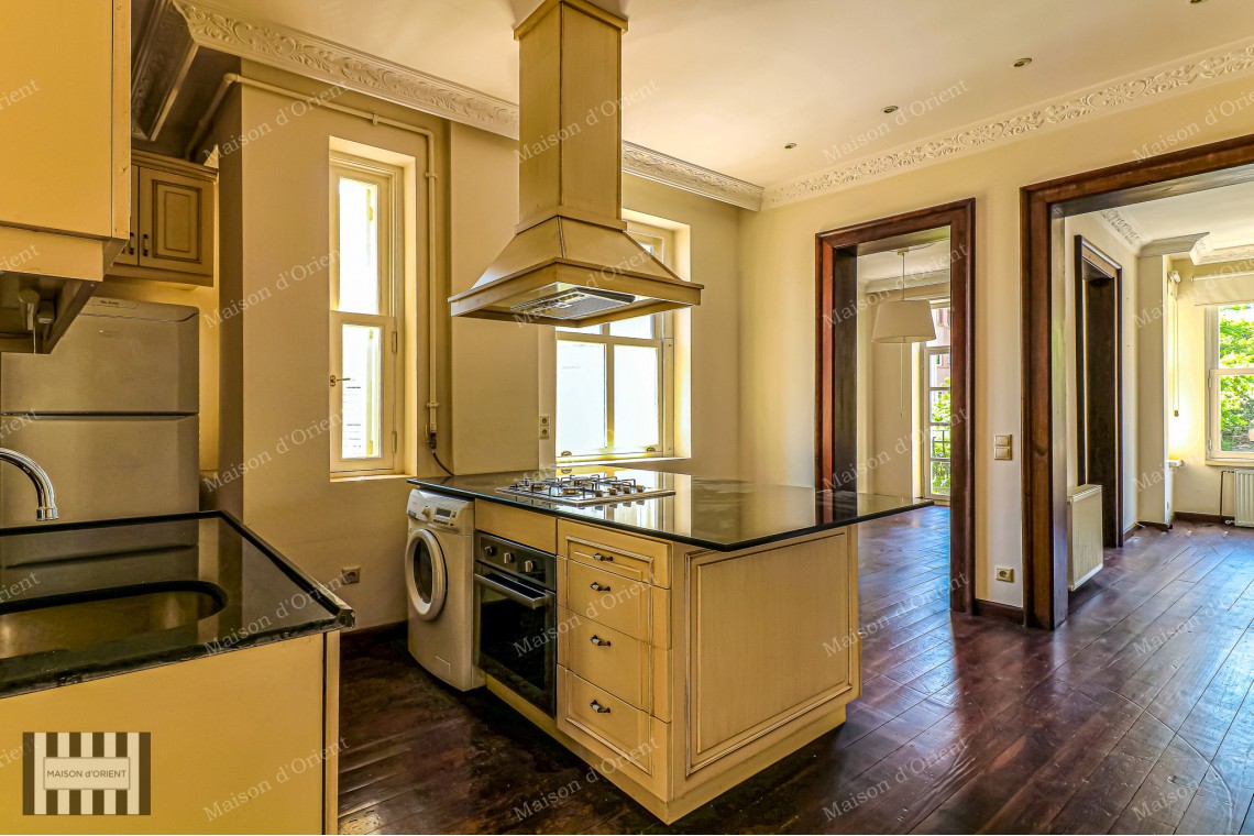 2+1 Flat for Rent in Cihangir Historical Pamir Bey Apartment