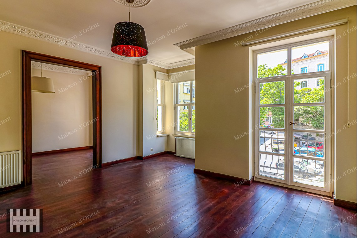 2+1 Flat for Rent in Cihangir Historical Pamir Bey Apartment